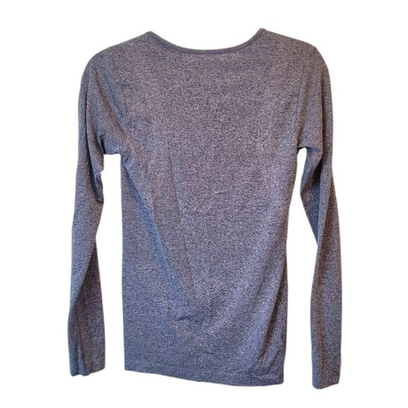 Under Armour Women's Grey Purple Threadborne Fitted Base Layer Top Size S - Picture 2 of 6